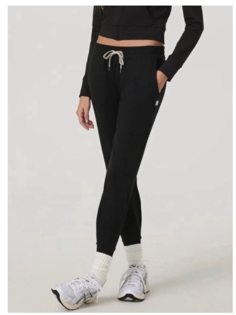 Vuori performance jogger women S black Lounge Travel Dreamkit Casual Athleisure
